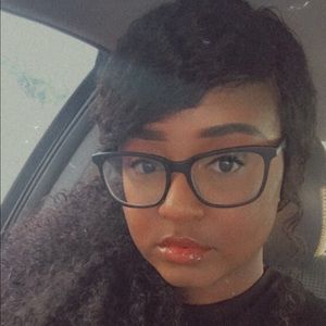 Meet your Posher, Deja